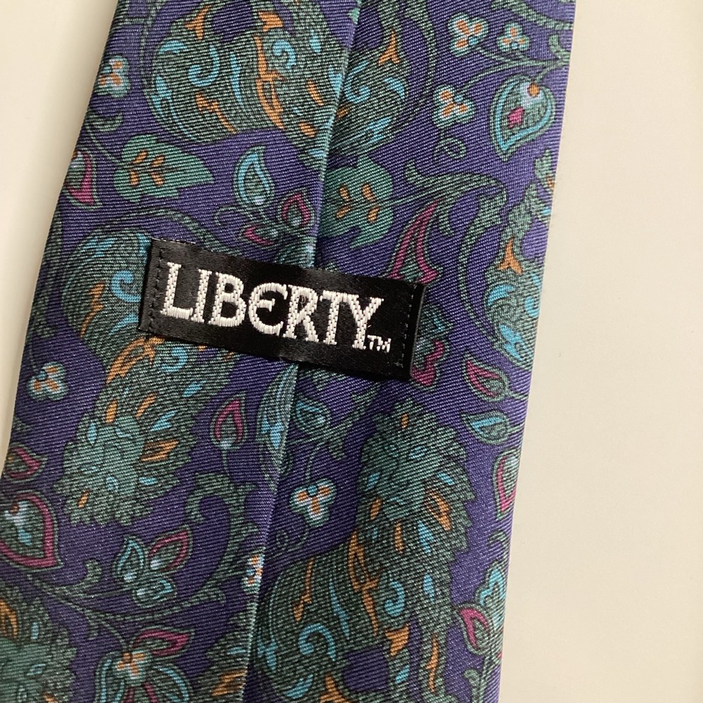 Liberty of London Navy Green Floral Lion Tie - Picture 3 of 5
